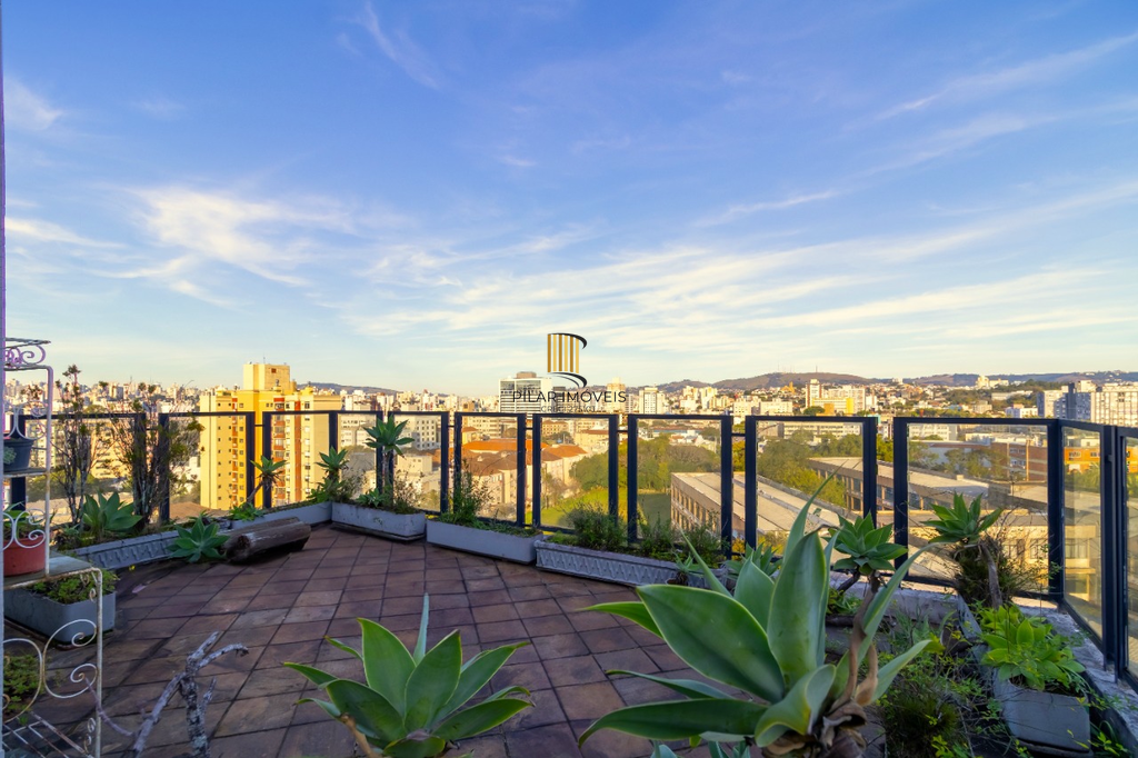 Cobertura 4 dormitórios no bairro Santana