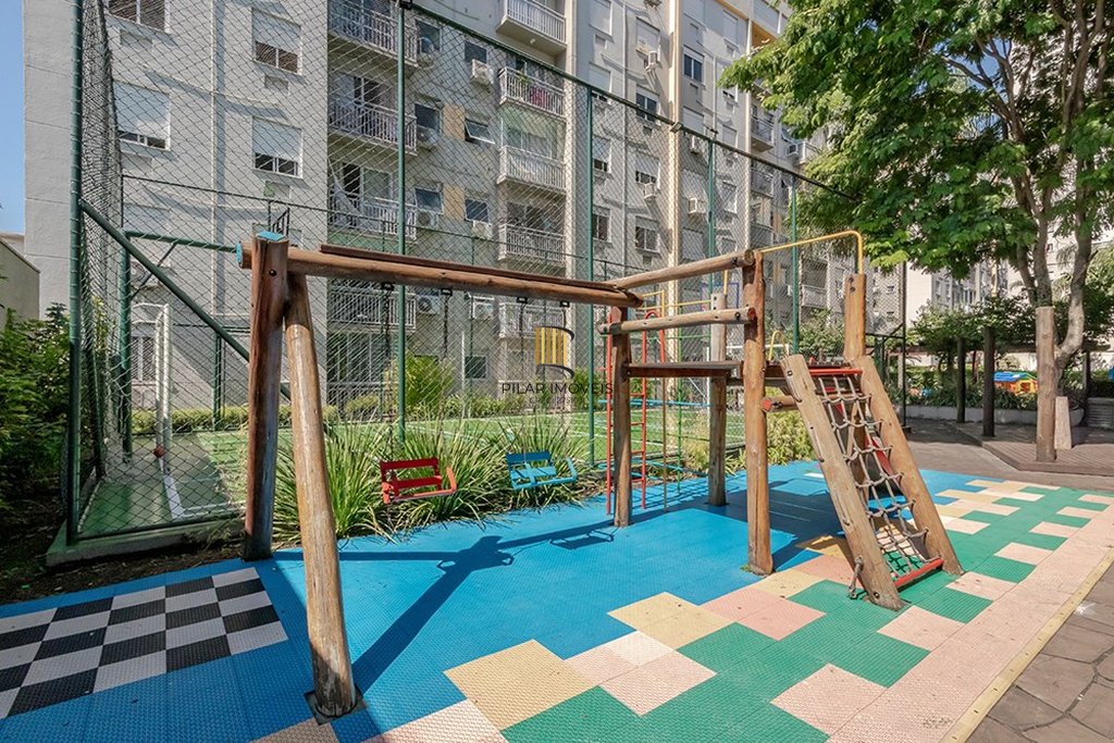 Apartamento 2 dormitórios no bairro Camaquã