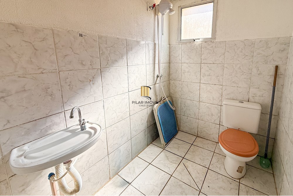 Apartamento 2 dormitórios no bairro Guajuviras