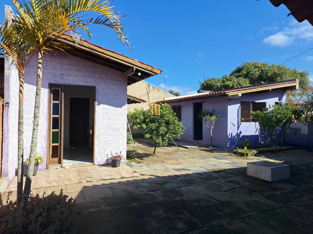 Casa 4 dormitórios no bairro Nova Tramandaí