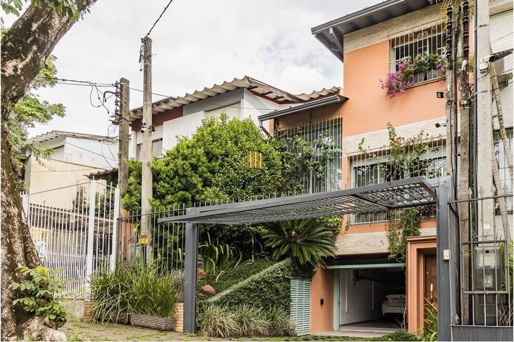 Casa 3 dormitórios no bairro Jardim Sabará