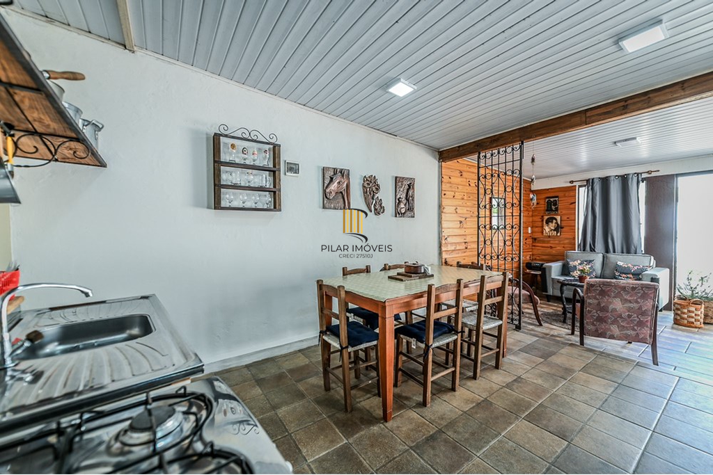 Casa 4 dormitórios no bairro Vila Ipiranga