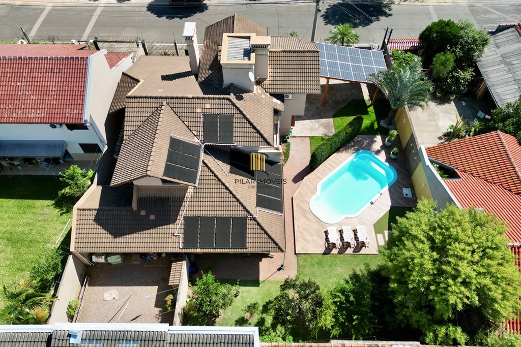 Casa 4 dormitórios no bairro Moinhos de Vento