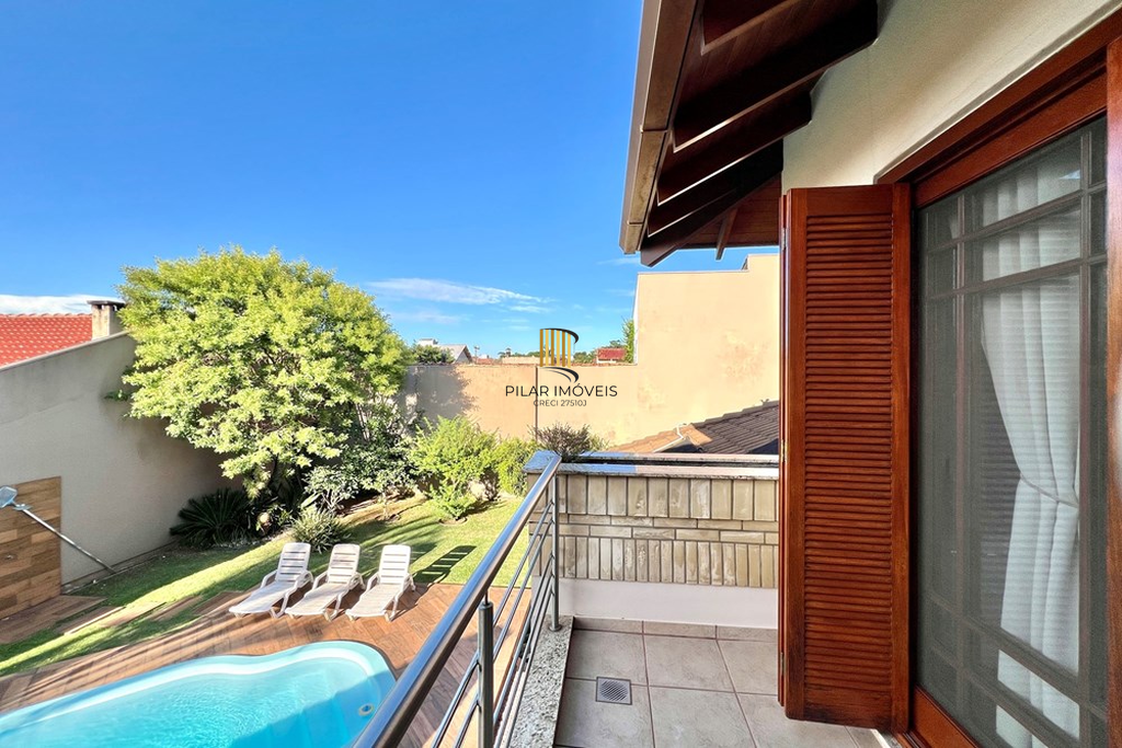 Casa 4 dormitórios no bairro Moinhos de Vento