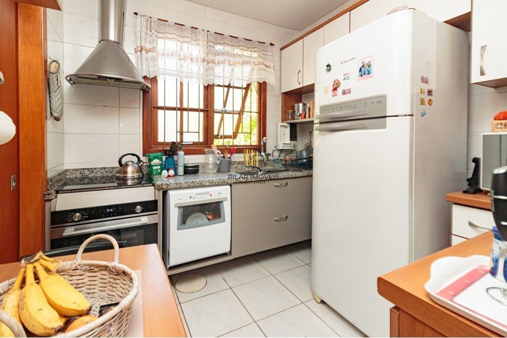 Casa 3 dormitórios no bairro Chácara das Pedras