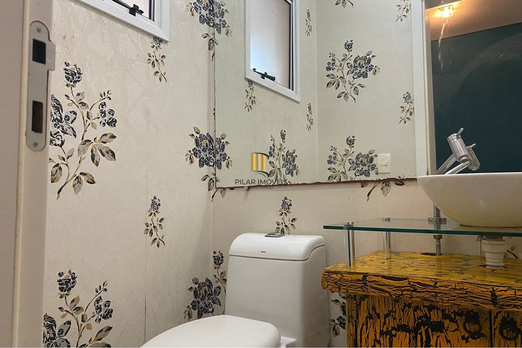 Casa de Condomínio 4 dormitórios no bairro Estância Velha