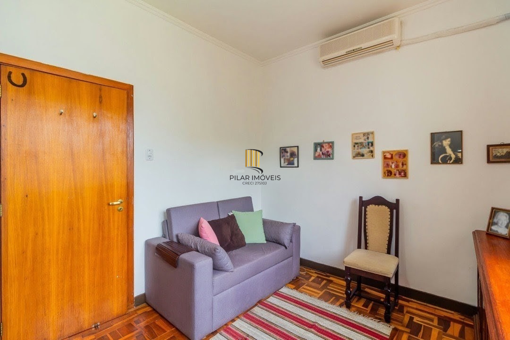 Casa 3 dormitórios no bairro Menino Deus