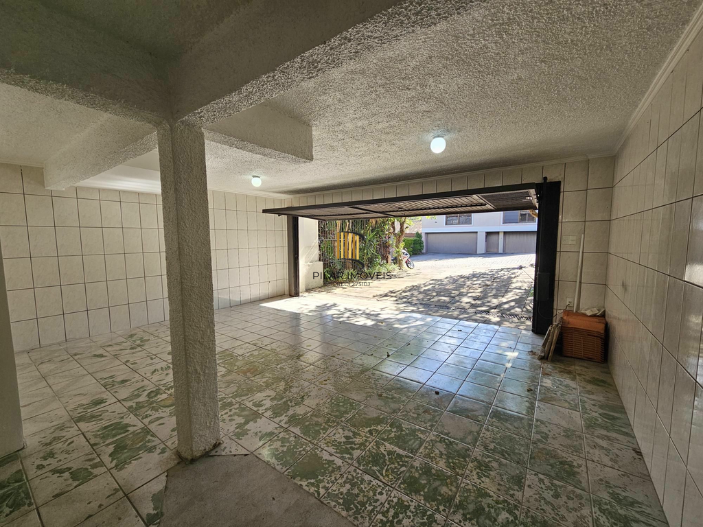 Casa 3 dormitórios no bairro Três Figueiras