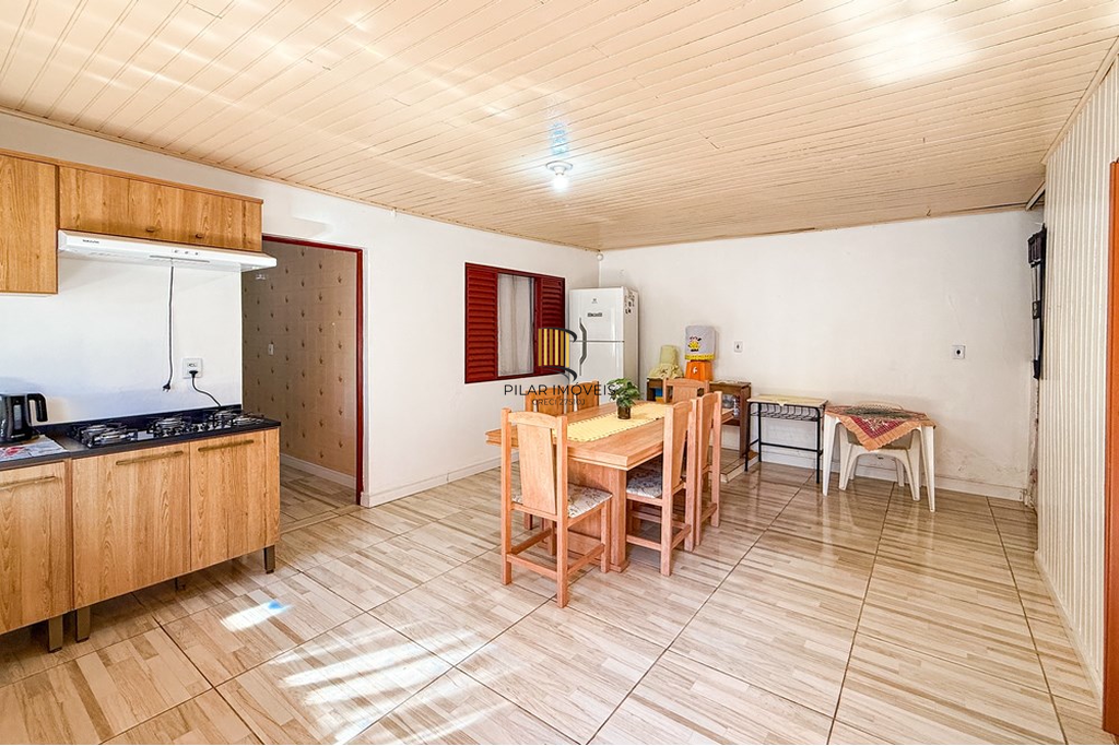 Casa 4 dormitórios no bairro Capão da Cruz