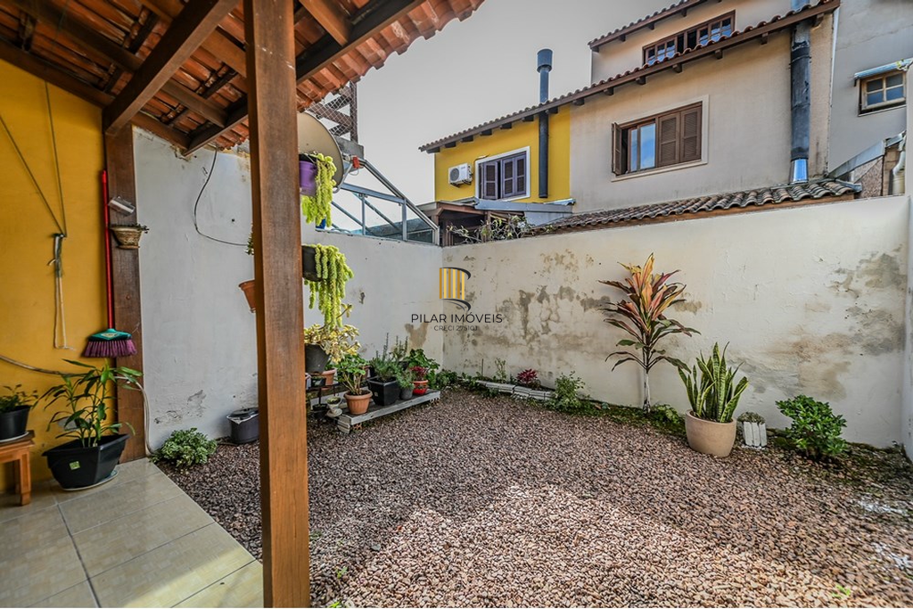 Casa de Condomínio 2 dormitórios no bairro Hípica