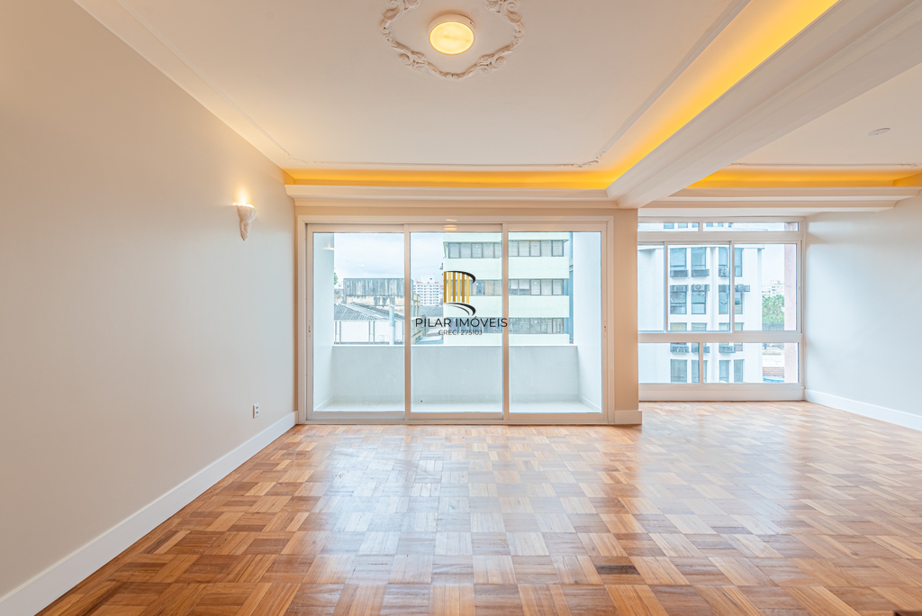 Apartamento 3 dormitórios no bairro Bom Fim
