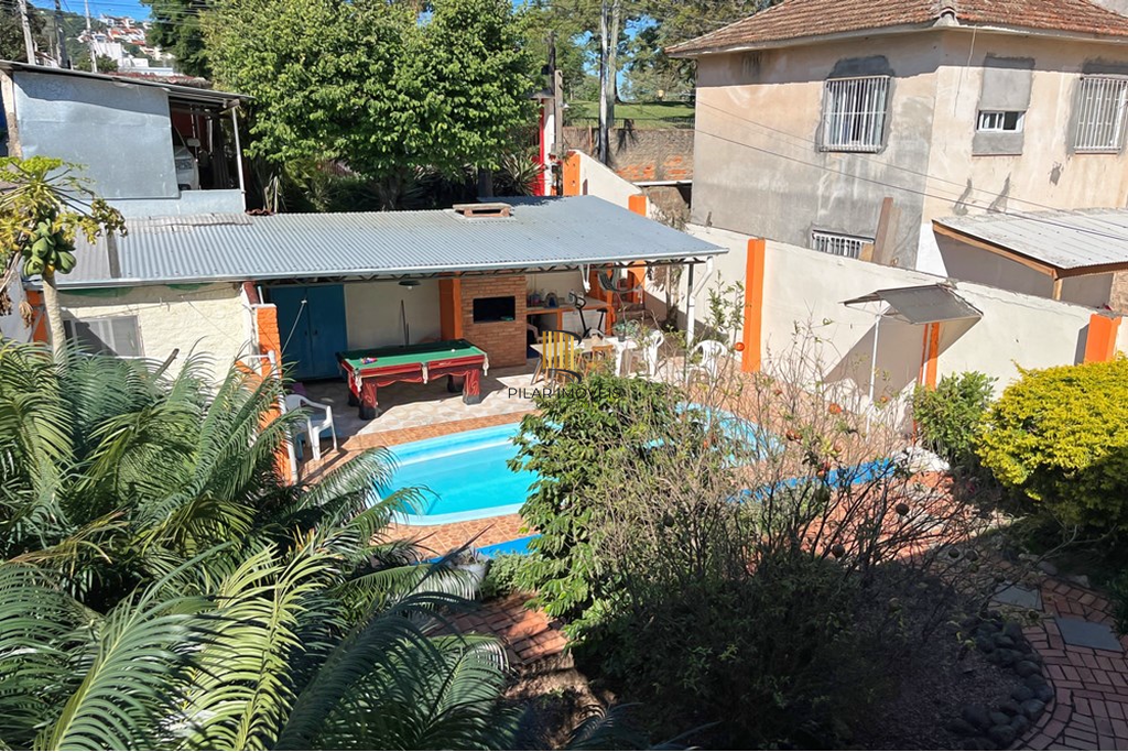 Casa 4 dormitórios no bairro Cristal