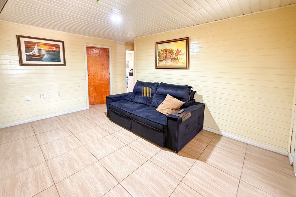 Casa 3 dormitórios no bairro Igara