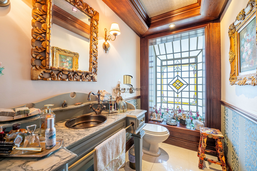 Casa de Condomínio 3 dormitórios no bairro Cavalhada