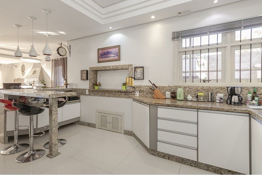 Casa 3 dormitórios no bairro Espírito Santo