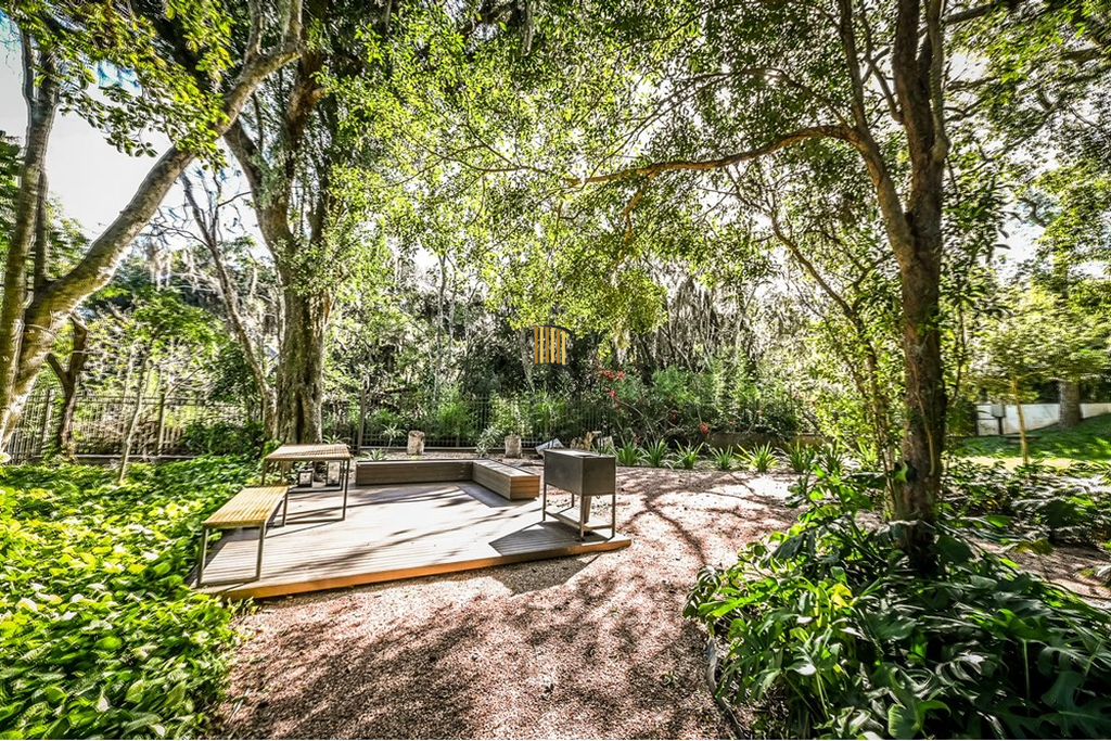 Casa de Condomínio 3 dormitórios no bairro Pedra Redonda