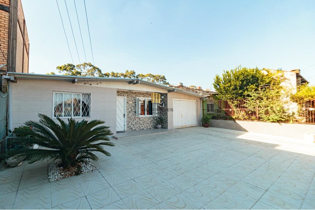 Casa 3 dormitórios no bairro Rubem Berta