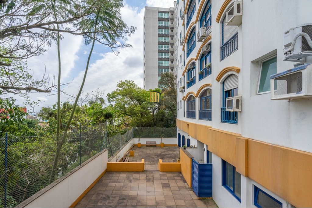 Apartamento 3 dormitórios no bairro Mont Serrat