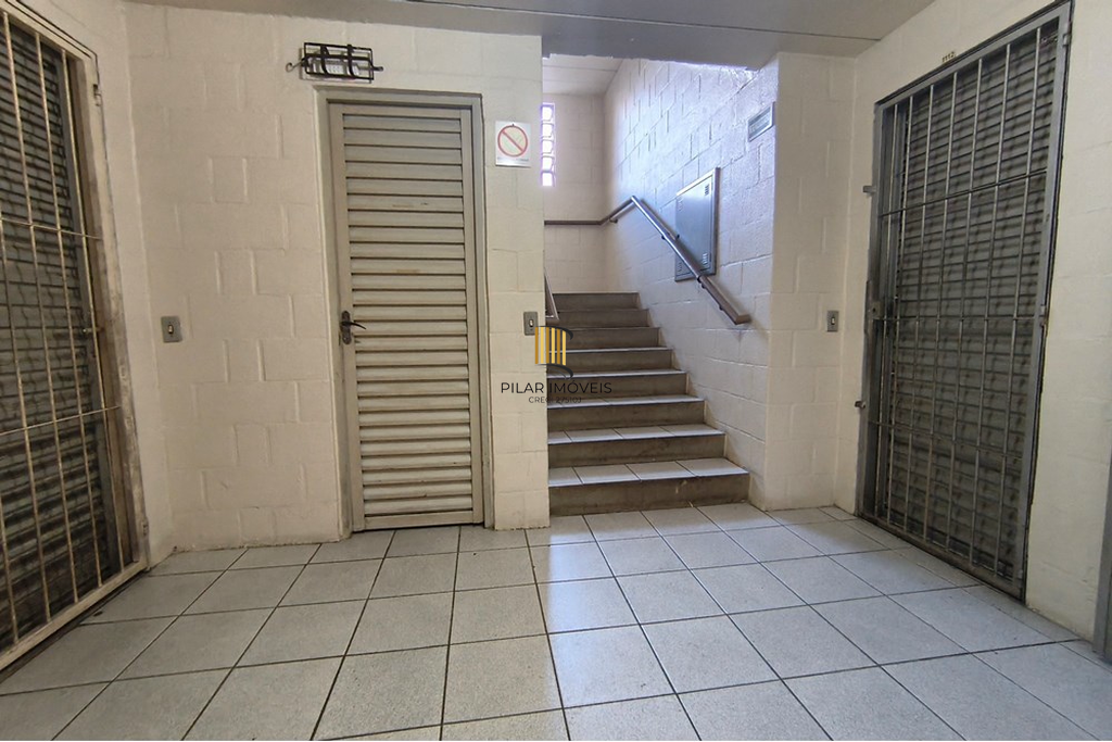 Apartamento 2 dormitórios no bairro Maria Regina