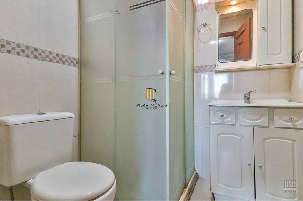 Casa 5 dormitórios no bairro Ipanema