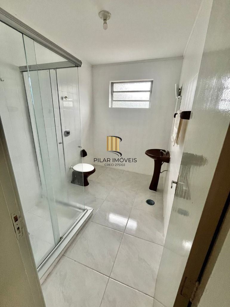 01 dormitório, 42 m² de frente no Passo da Areia