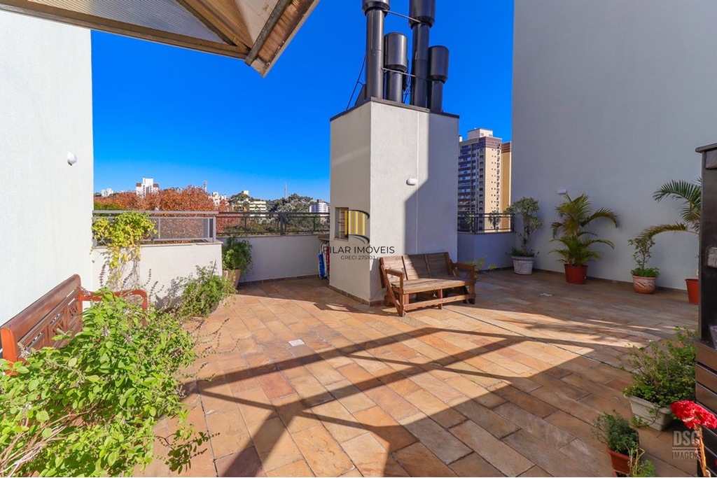 Apartamento 3 dormitórios no bairro Menino Deus