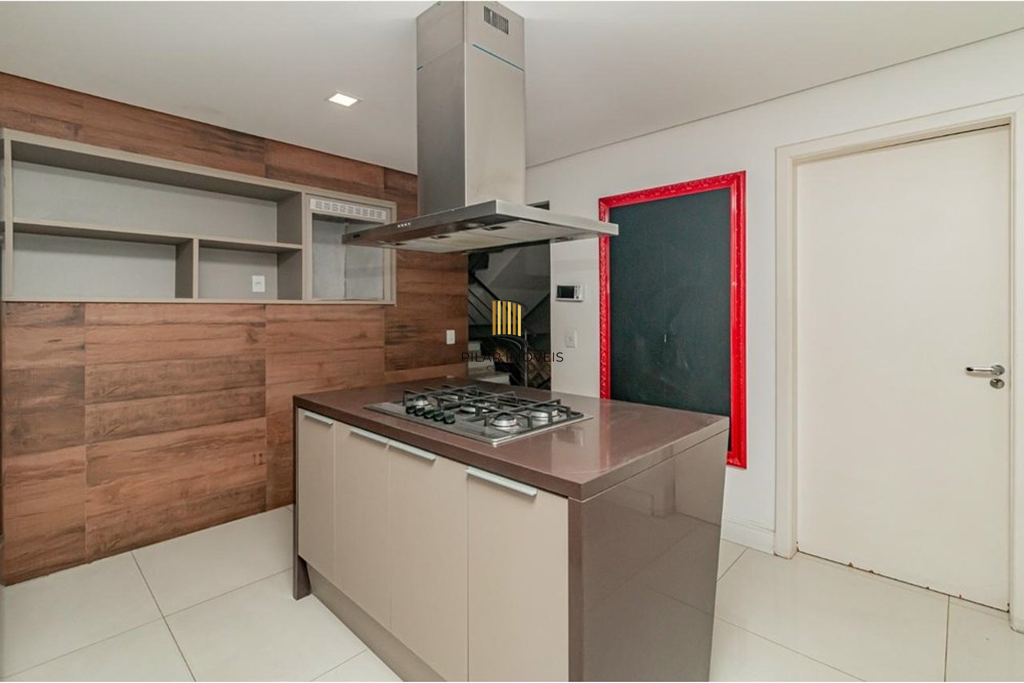 Casa 4 dormitórios no bairro Nonoai