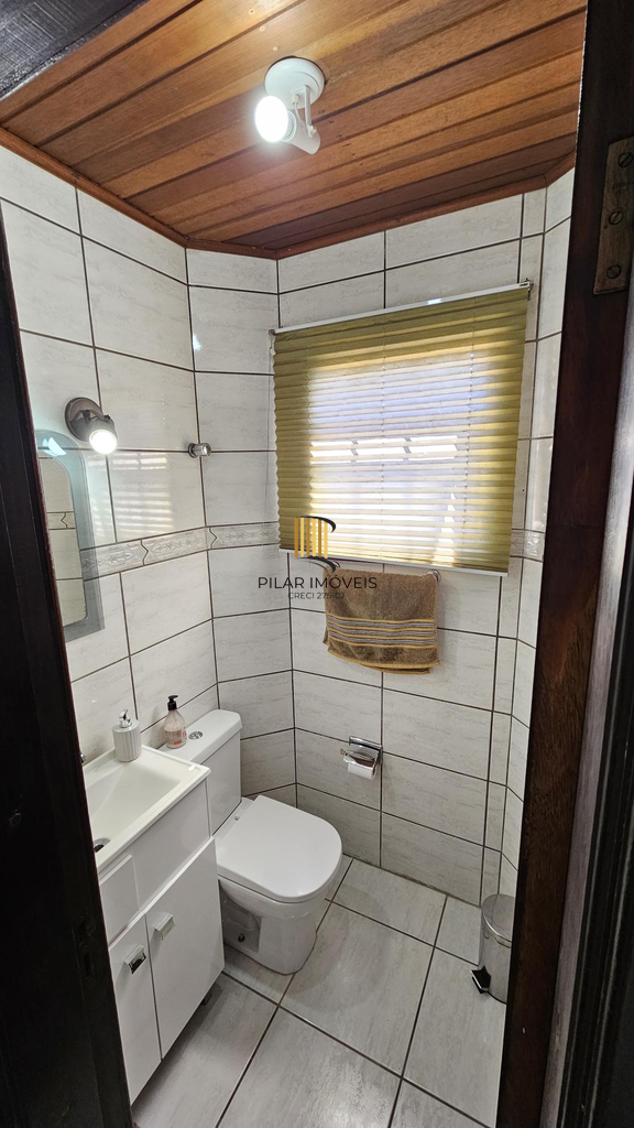 Casa 4 dormitórios no bairro Santo Antônio