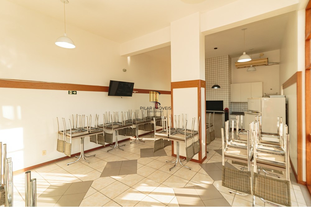 Apartamento 2 dormitórios no bairro Cavalhada