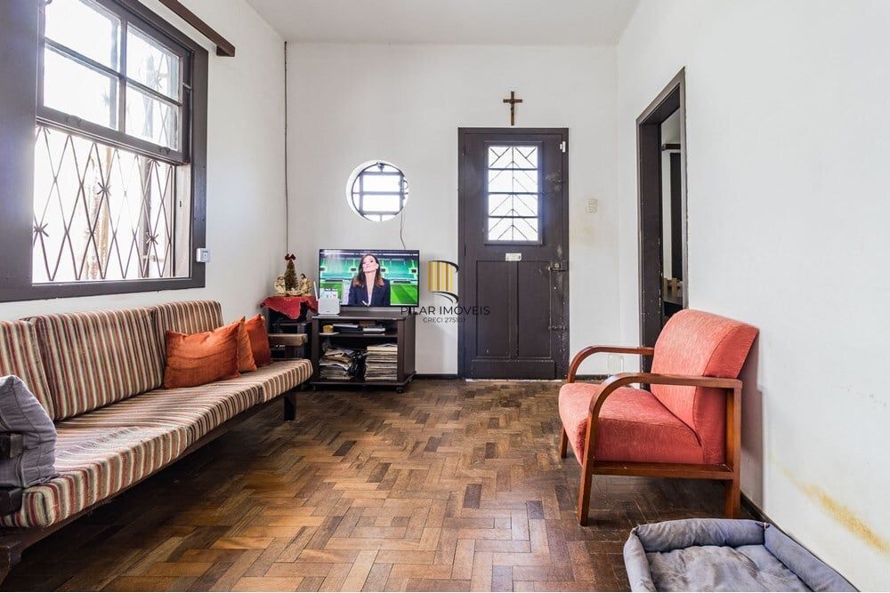 Casa 3 dormitórios no bairro Partenon