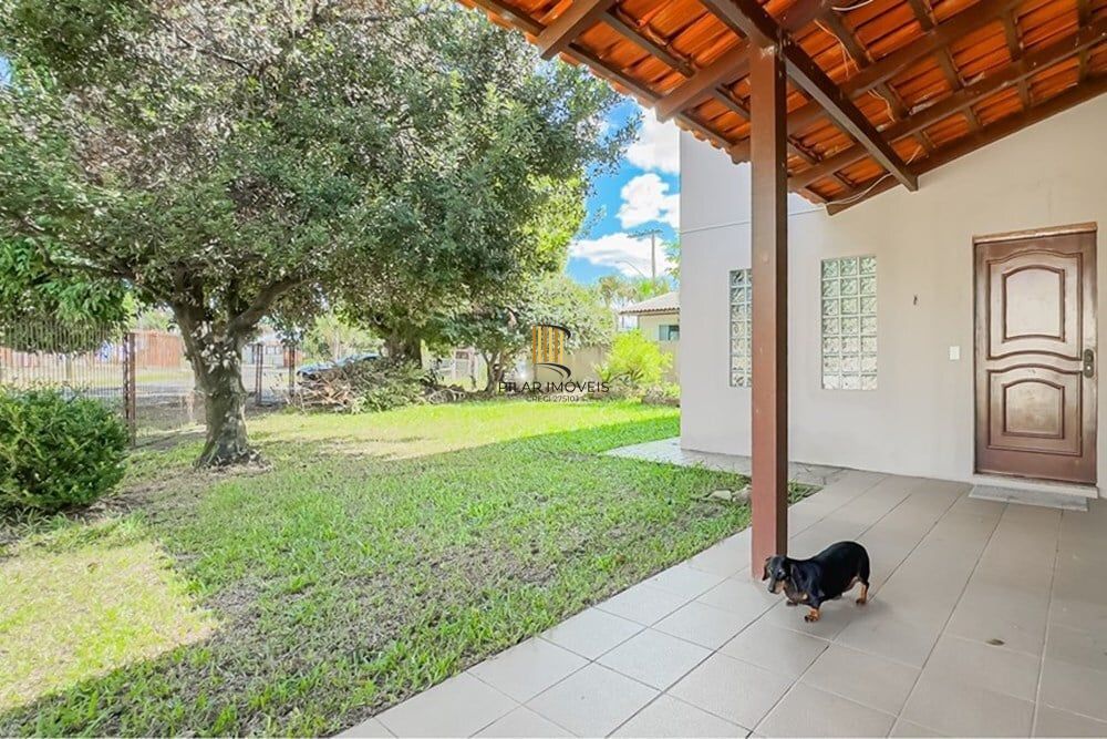 Casa 5 dormitórios no bairro Rubem Berta