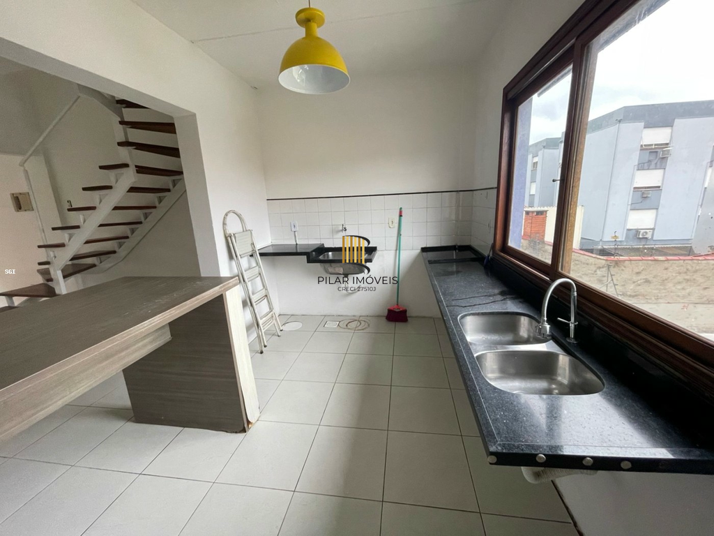 Casa 2 dormitórios no bairro Jardim do Salso