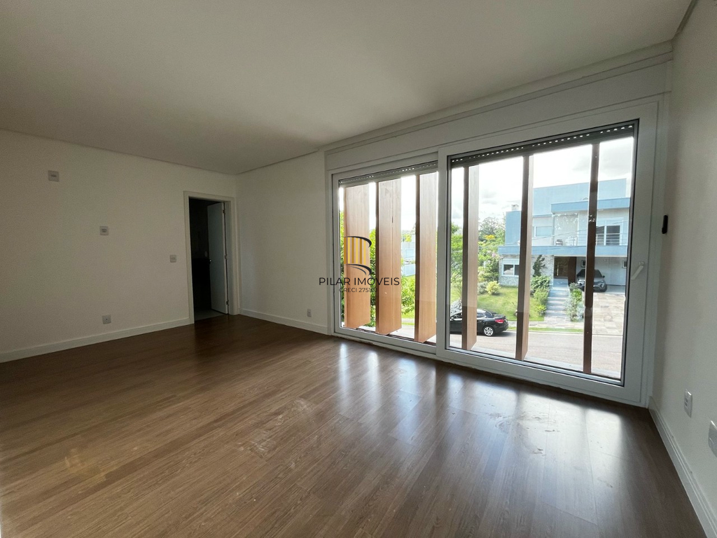 Casa de Condomínio 4 dormitórios no bairro Vila Nova