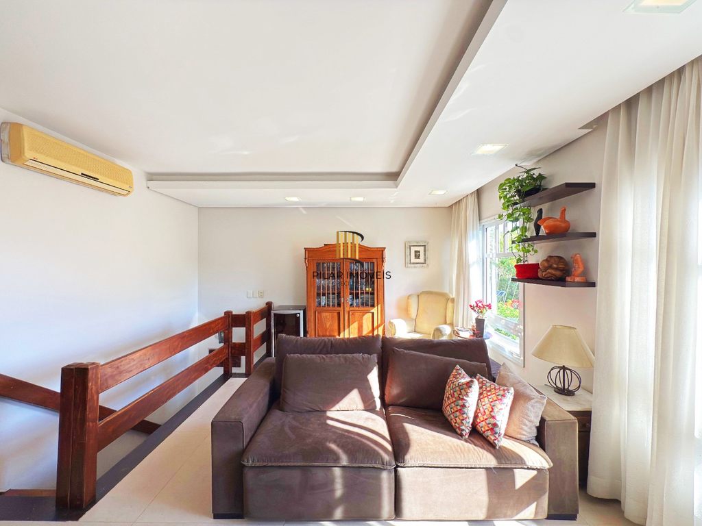 Casa de Condomínio 3 dormitórios no bairro Jardim Carvalho