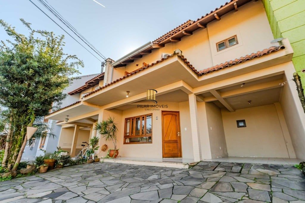 Casa de Condomínio 4 dormitórios no bairro Ipanema