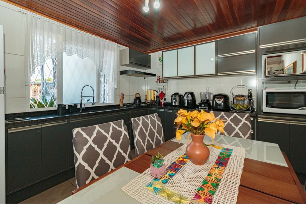 Casa 2 dormitórios no bairro Rubem Berta