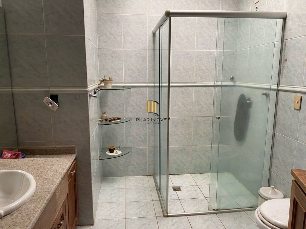Casa 4 dormitórios no bairro Tristeza
