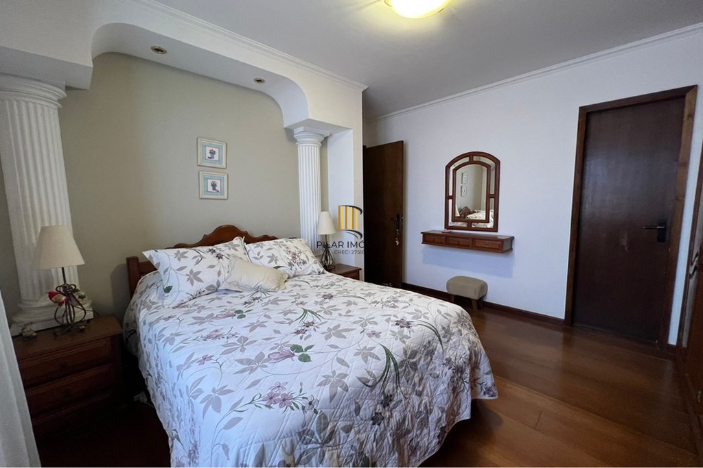 Casa 3 dormitórios no bairro Santana