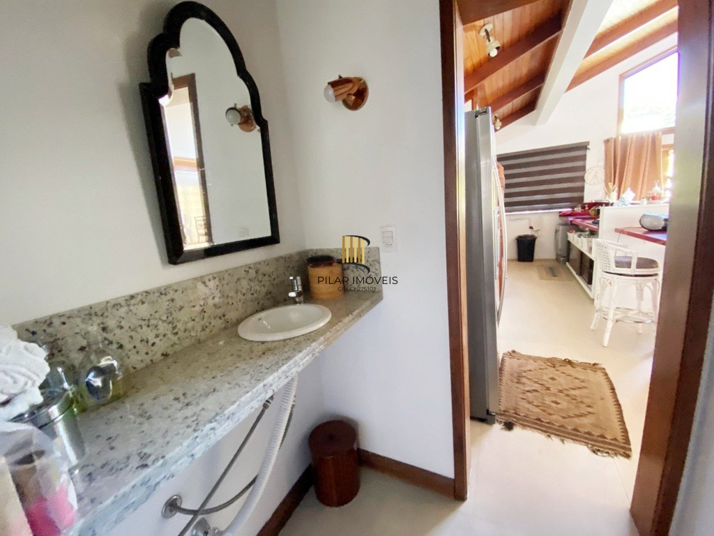 Casa 3 dormitórios no bairro Teresópolis