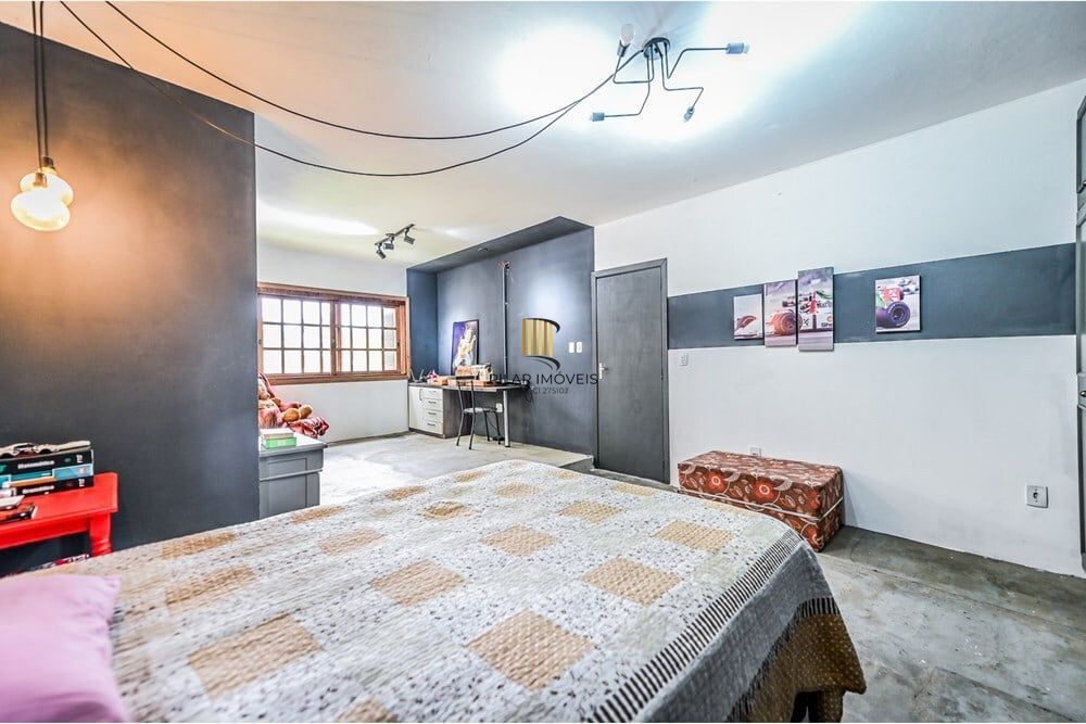 Casa de Condomínio 4 dormitórios no bairro Santa Tereza