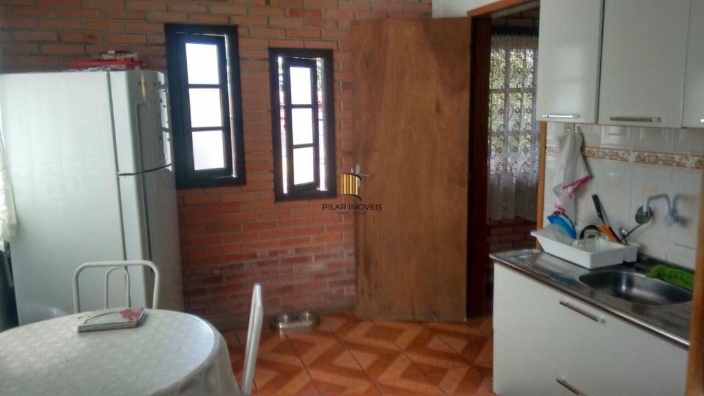 Casa 3 dormitórios no bairro Teresópolis
