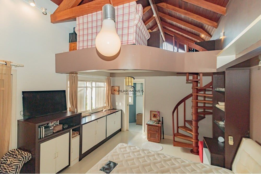 Casa 4 dormitórios no bairro Chácara das Pedras