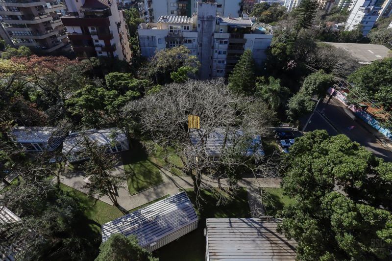 Apartamento 4 dormitórios no bairro Centro