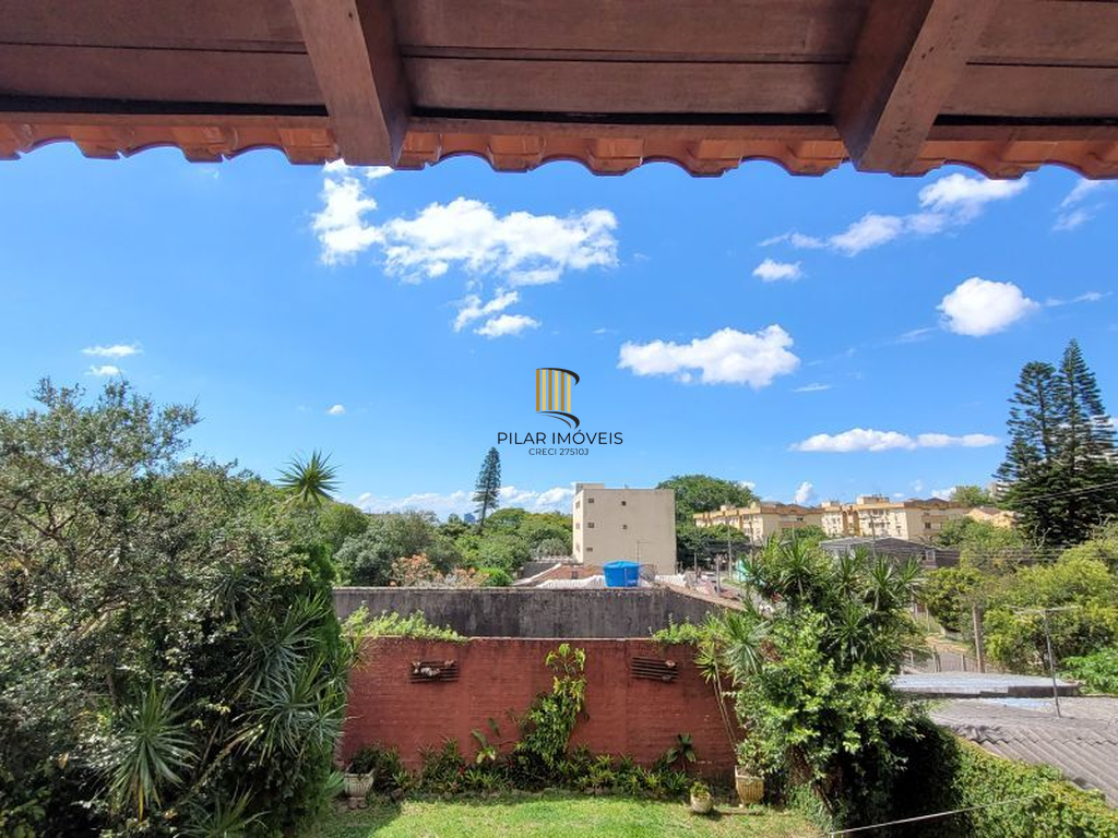 Casa 3 dormitórios no bairro Tristeza