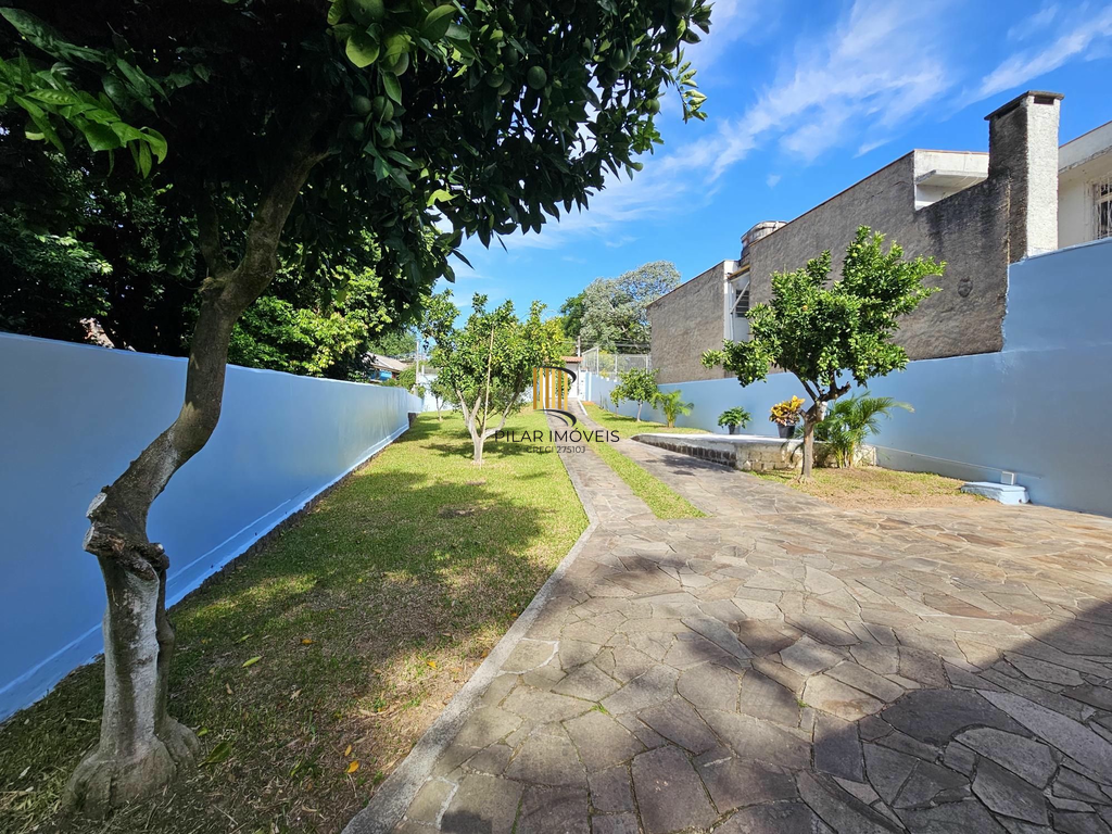 Casa 2 dormitórios no bairro Espírito Santo