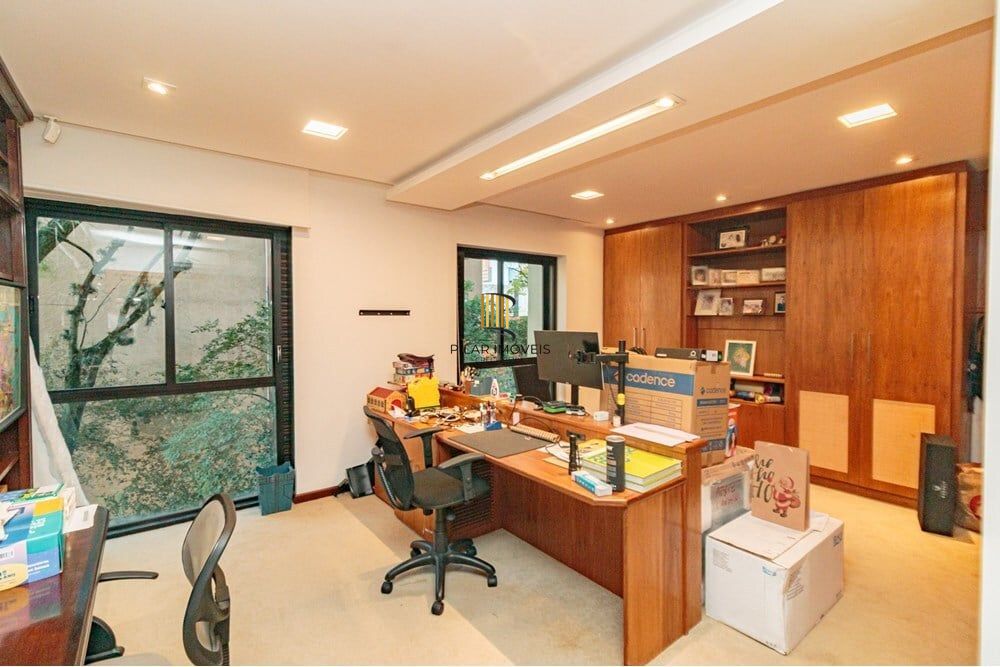 Apartamento 4 dormitórios no bairro Floresta