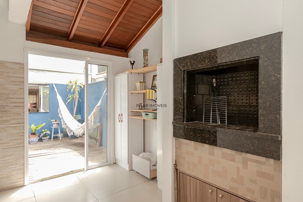 Casa de Condomínio 3 dormitórios no bairro Ipanema