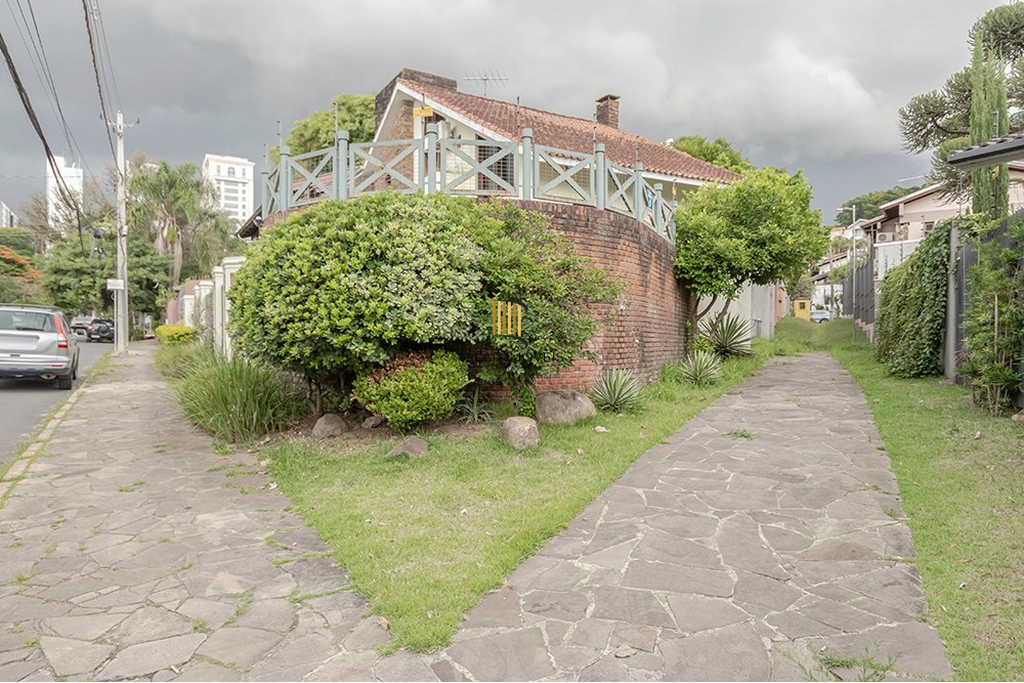 Casa 4 dormitórios no bairro Boa Vista