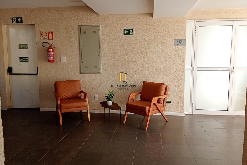 Apartamento 2 dormitórios no bairro Cavalhada