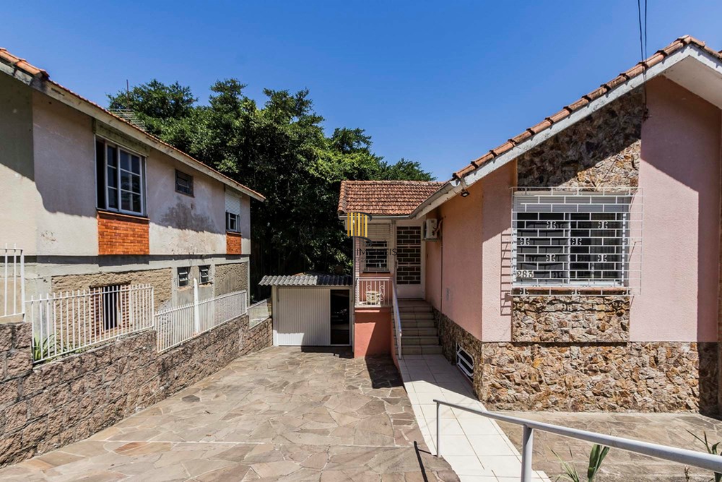 Casa de Condomínio 3 dormitórios no bairro Santa Tereza